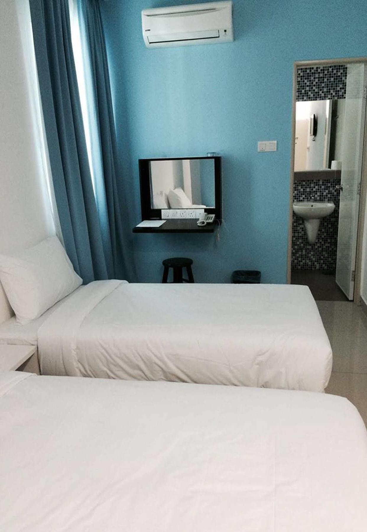 Yy48 Hotel 2 Mins Walk From Masjid Jamek Lrt Station Kuala Lumpur Dış mekan fotoğraf